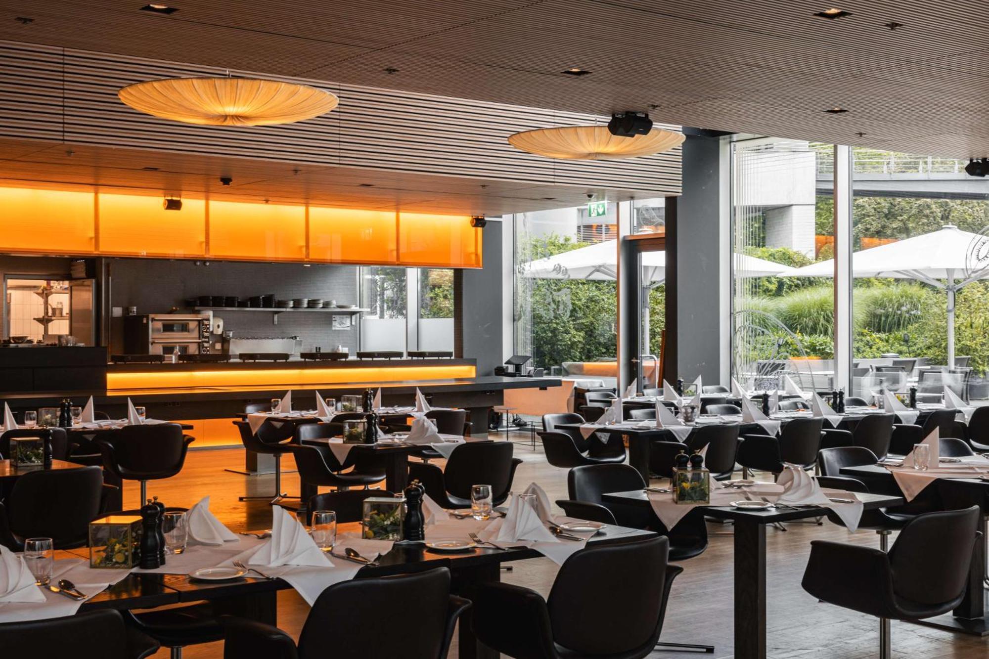 Radisson Blu Hotel, 4*